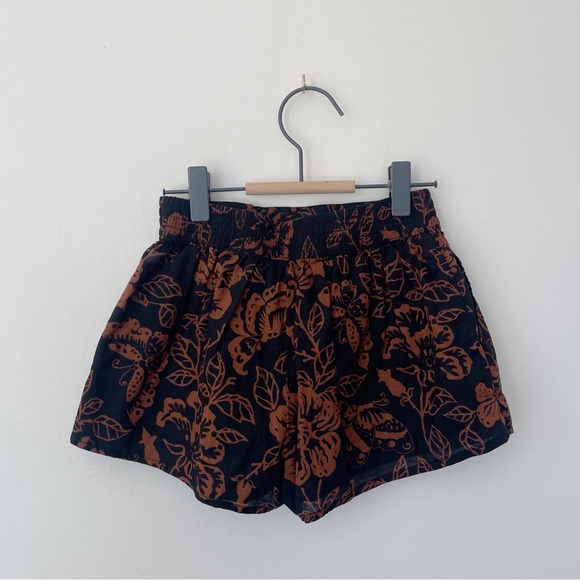 Janie and Jack Butterfly Shorts - Picture 3 of 3